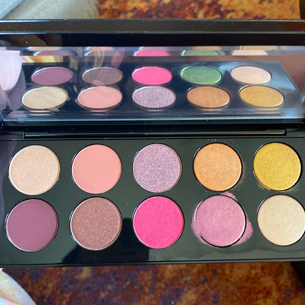 Pat McGrath Mothership Devine Rose II palette